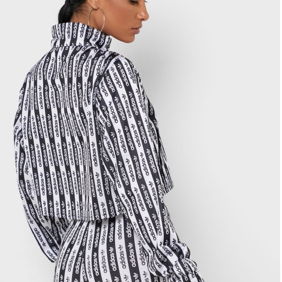 Adidas Cropped Jacket and Leggings Set - Picture 4 of 7